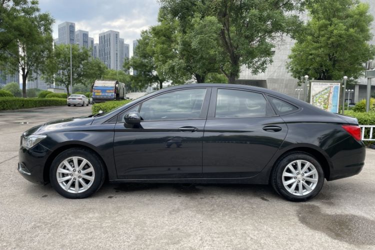Used Buick Verano 2017 Sedan 20T Dual-Clutch Leading Model
