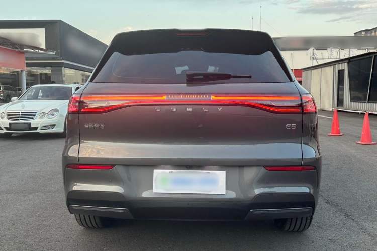 Used  E5 2024 530 km Exploration+ Version
