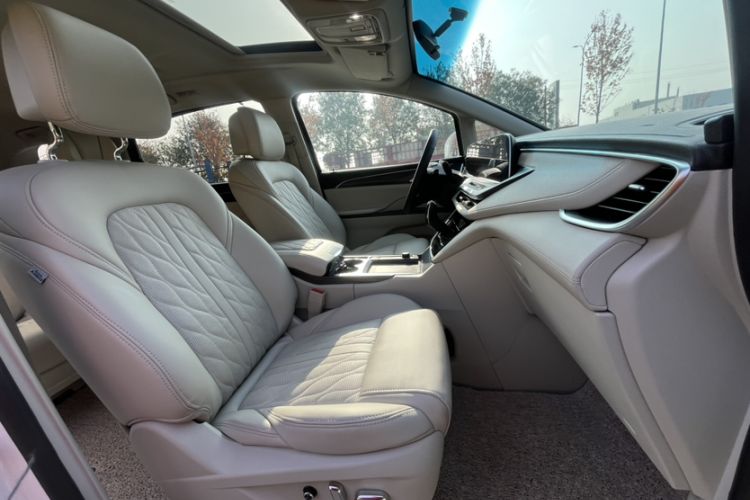 Used Buick GL8 2020 ES Land Cruiser 653T Comfort Edition
