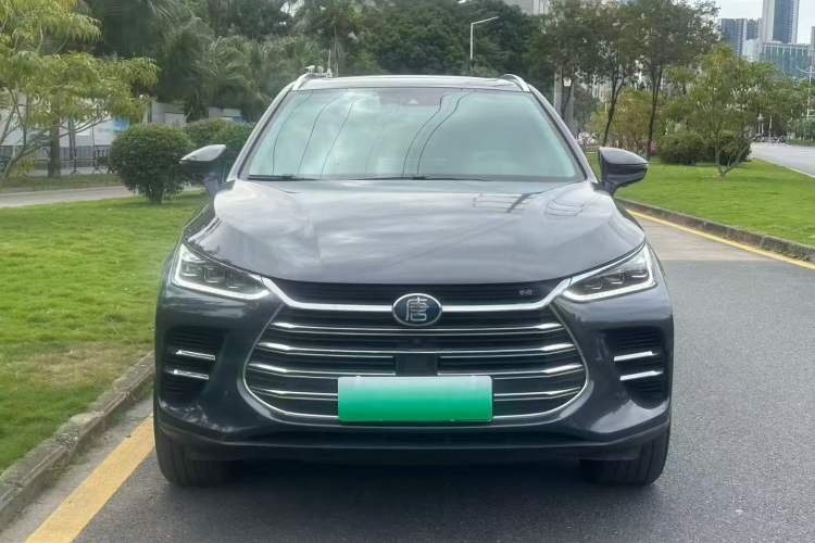 Used BYD Tang New Energy 2018 DM 2.0T All-Wheel Drive Smart Connectivity Luxury Model 7 Seats China V Emission Standard