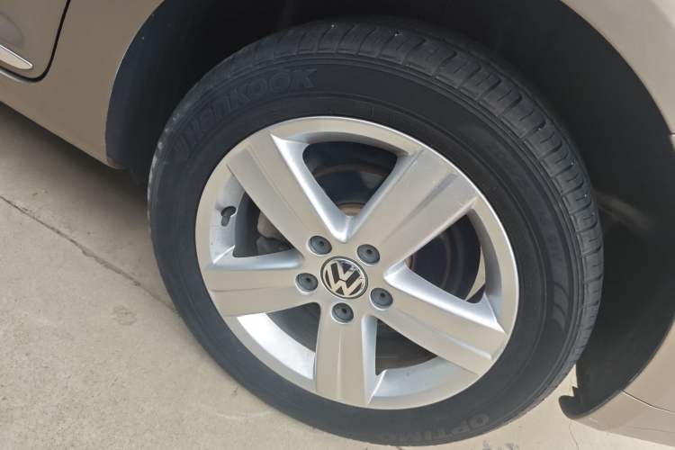 Used Volkswagen Touran 2015 1.4T Manual Comfort Edition 5-Seater
