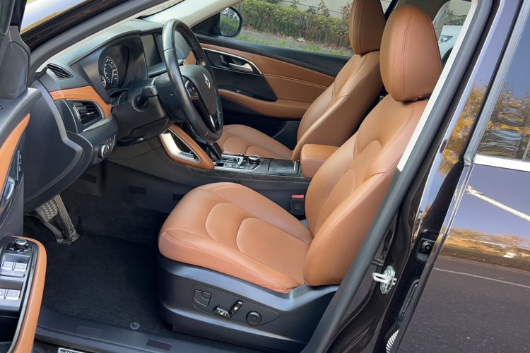 Used BORGWARD BX7 2018 28T Front-Wheel Drive Quality Enjoyment Version 5 Seats China VI Emission Standard