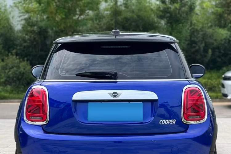 Used  MINI 2019 1.5T COOPER Classic Edition
