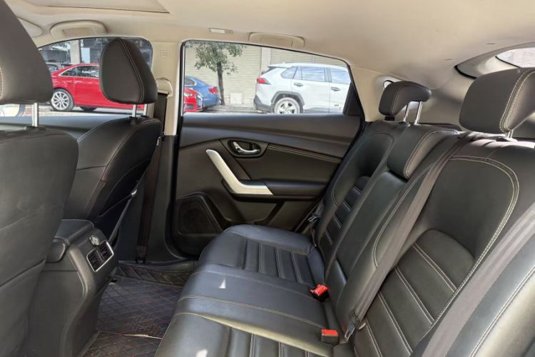 Used Venucia T90 2017 2.0L CVT Smart Edition
