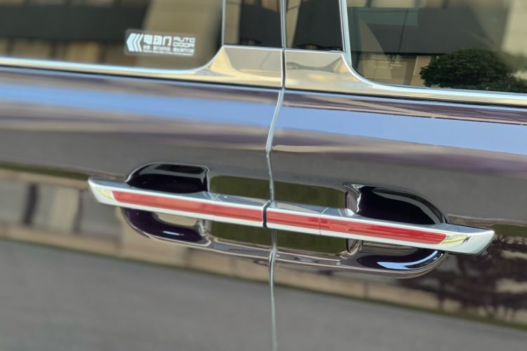 Used Hongqi HQ9 PHEV 2024 2.0T Four-Wheel Drive Business Edition
