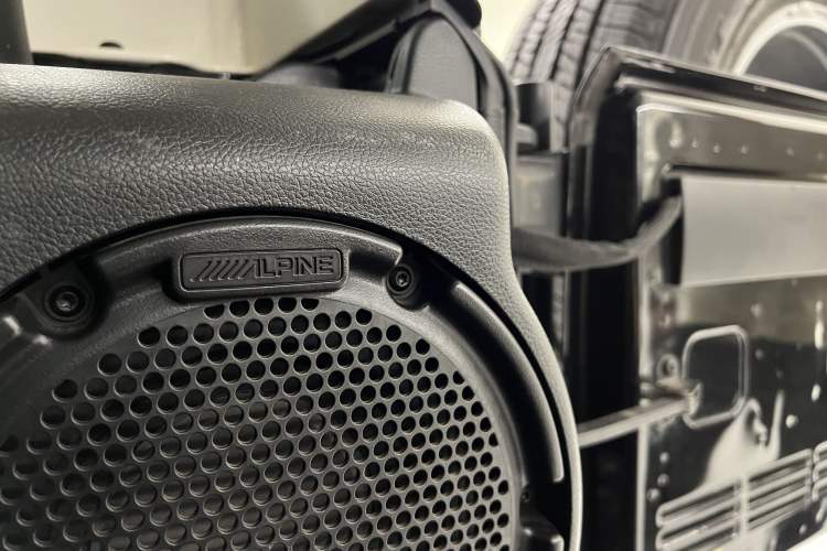 Used  Wrangler 2014 3.0L Sahara Four-Door Edition
