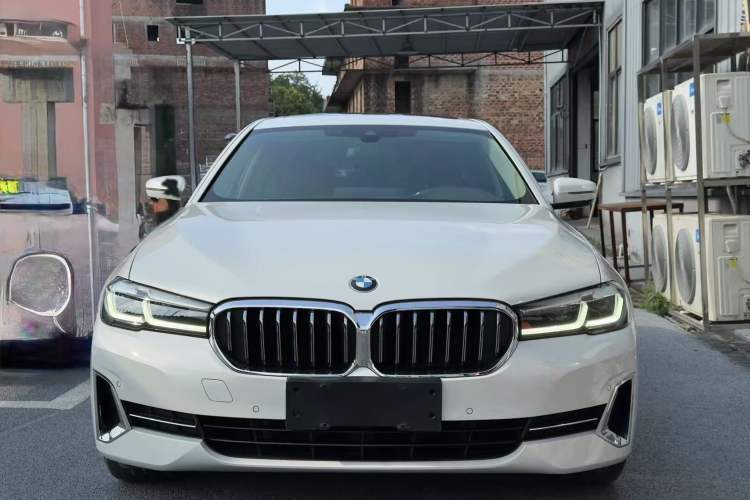 Used BMW 5 Series 2022 Second Facelift 530Li Leading Edition Luxury Package
