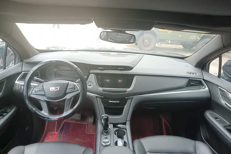 Used Cadillac XT5 2022 2.0T Two-Wheel Drive Luxury Version