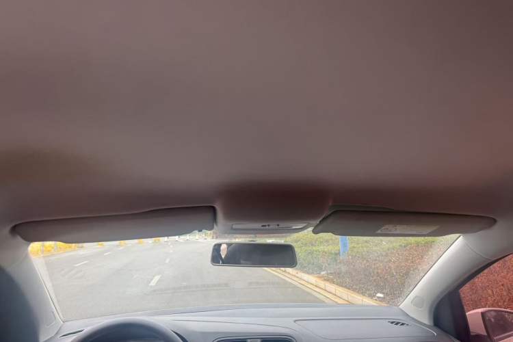 Used Volkswagen Polo 2016 1.4L Manual Fashion Model