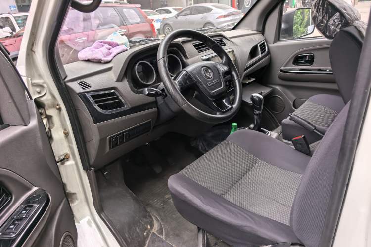 Used  Yufeng EM26 2023 Standard Edition 41.472 kWh Henan Lithium Power
