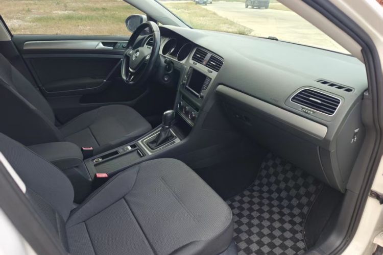 Used Volkswagen Golf 2015 1.4TSI Comfort Travel Edition