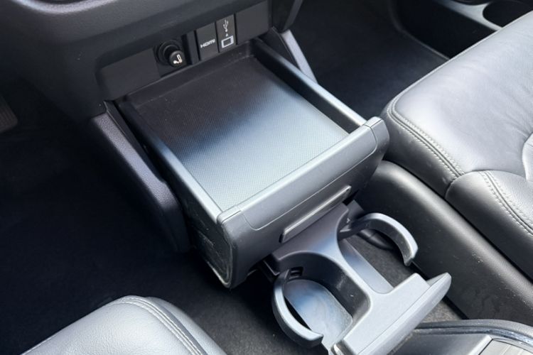 Used Honda Elysion 2016 2.4L Style Edition
