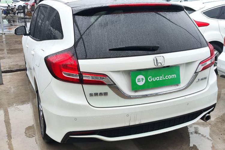 Used Honda Jade 2017 1.8L automatic Comfort version 5 seats