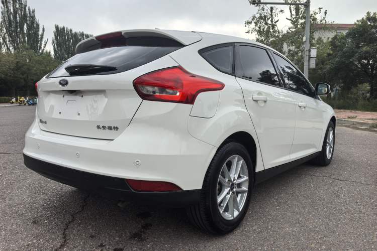Used Ford Focus 2018 Hatchback Classic 1.6L Automatic Trendy SmartDrive Edition
