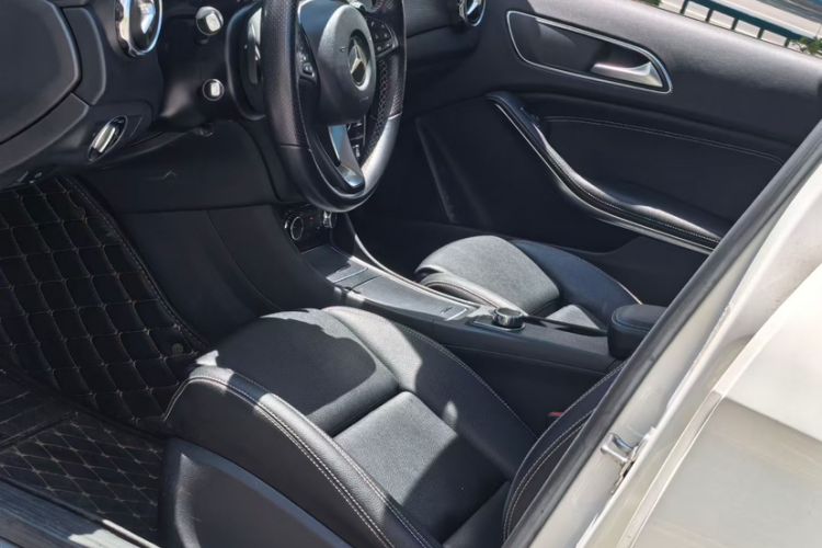 Used Mercedes-Benz GLA 2018 GLA 200 Fashion Model
