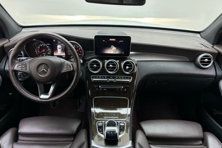 Used Mercedes-Benz GLC 2019 Facelift GLC 260 L 4MATIC Luxury Model