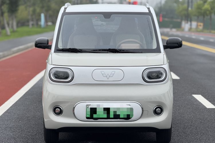 Used Wuling Hongguang MINIEV 2024 3rd Generation 215km Advanced Version
