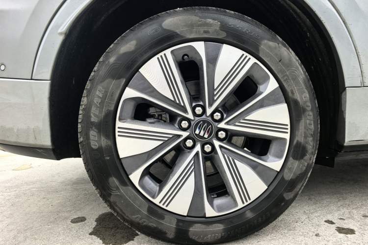 Used Buick E5 2025 Model 620KM Prestige Edition
