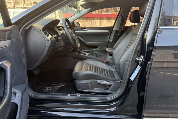 Used Volkswagen Magotan 2019 280TSI DSG Comfort Model China V Standard
