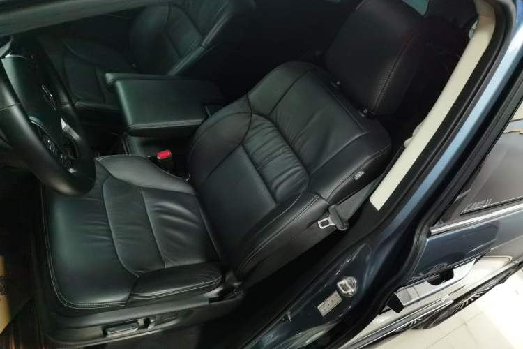 Used Honda Elysion 2016 2.4L Supreme Edition
