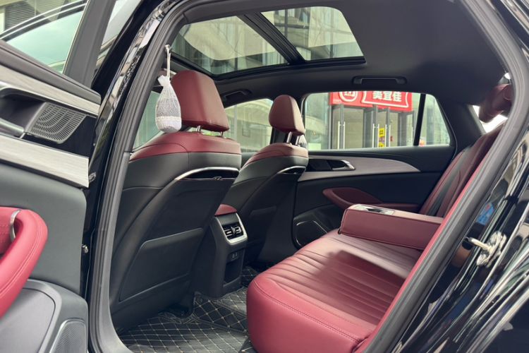 Used Hongqi H5 2025 1.5T DCT Xuan Ying Edition
