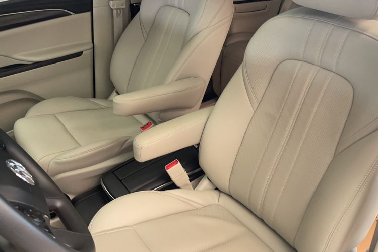 Used Buick GL8 2022 ES Landtrek 653T Comfort Edition
