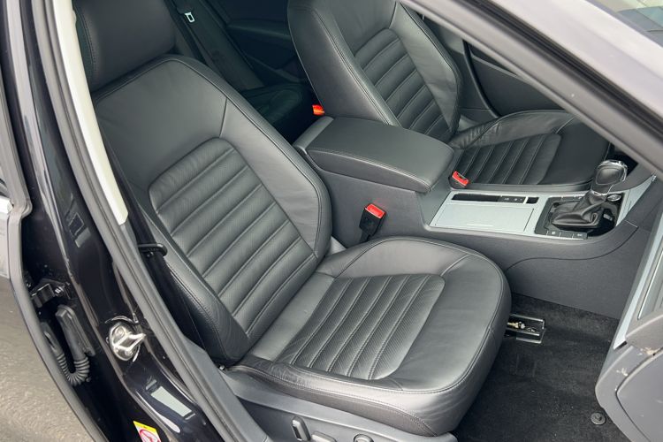 Used Volkswagen Passat 2015 1.8TSI DSG Prestige Edition
