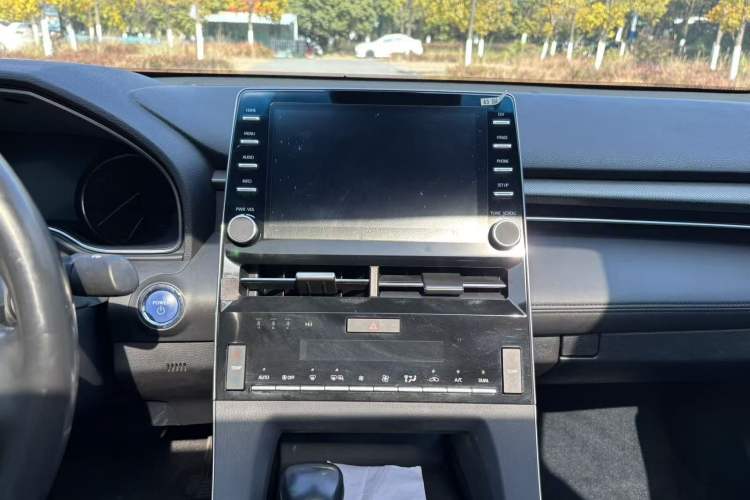 Used Toyota Avalon 2019 Dual-Engine 2.5L Luxury Edition China V Standard
