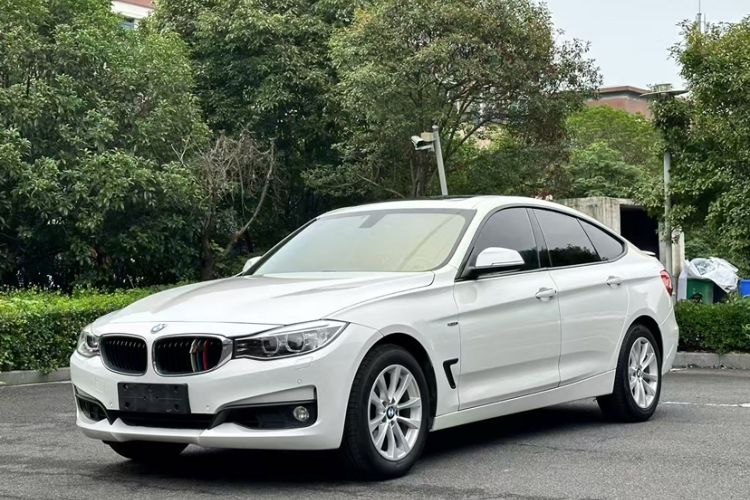Used BMW 3 Series GT 2016 320i Fashion Model
