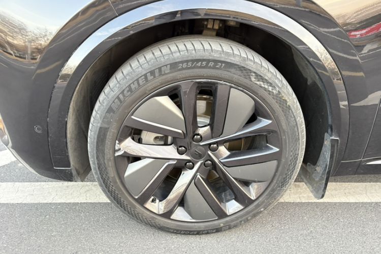 Used Li Auto L9 2022 Max model
