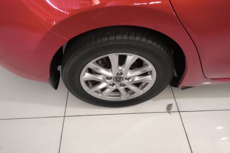 Used Mazda Mazda 3 Axela 2016 Sedan 1.5L Automatic Luxury Model
