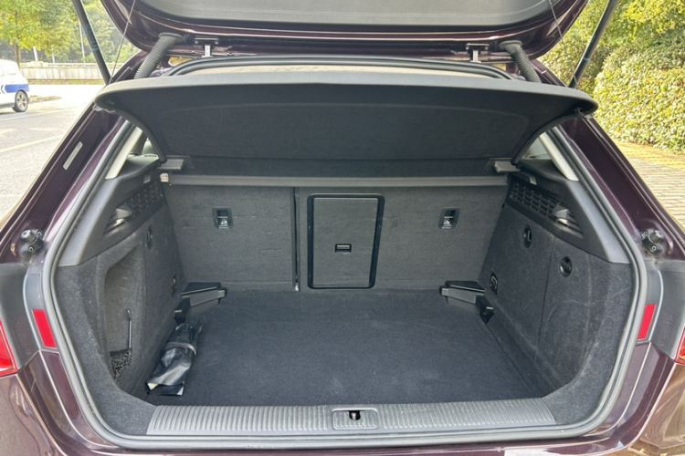 Used Audi A3 2015 Sportback 35 TFSI Millionth Anniversary Comfort Model
