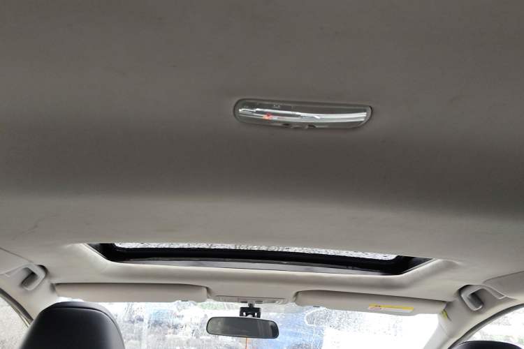 Used Honda Jade 2017 1.8L automatic Comfort version 5 seats