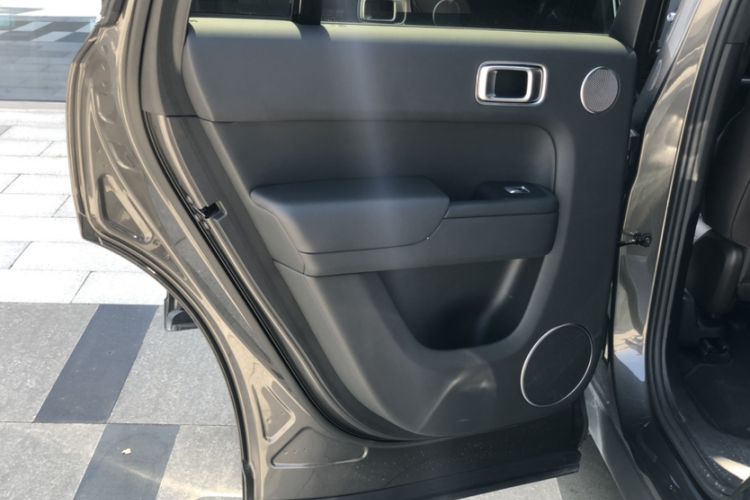 Used Li Auto L8 2023 Pro Model
