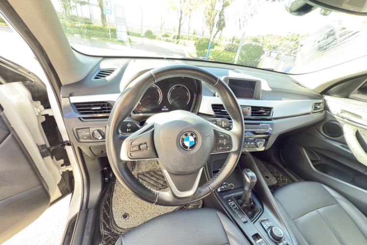 Used BMW X1 2016 sDrive18Li Premium Edition
