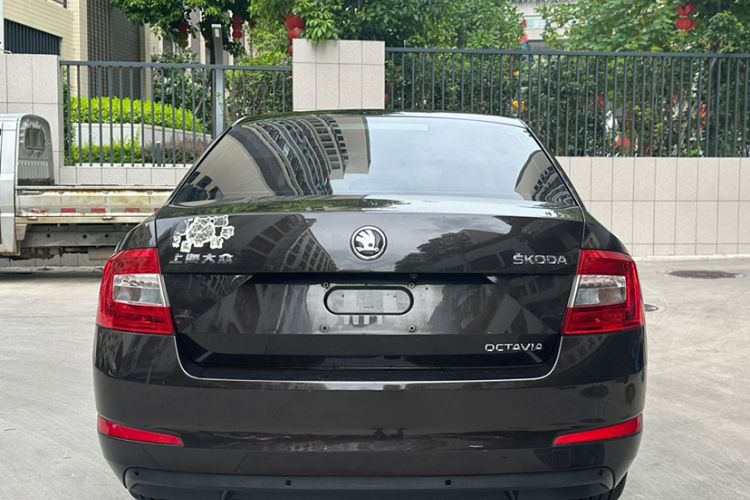 Used Skoda Octavia 2015 1.6L Automatic Yijie Edition
