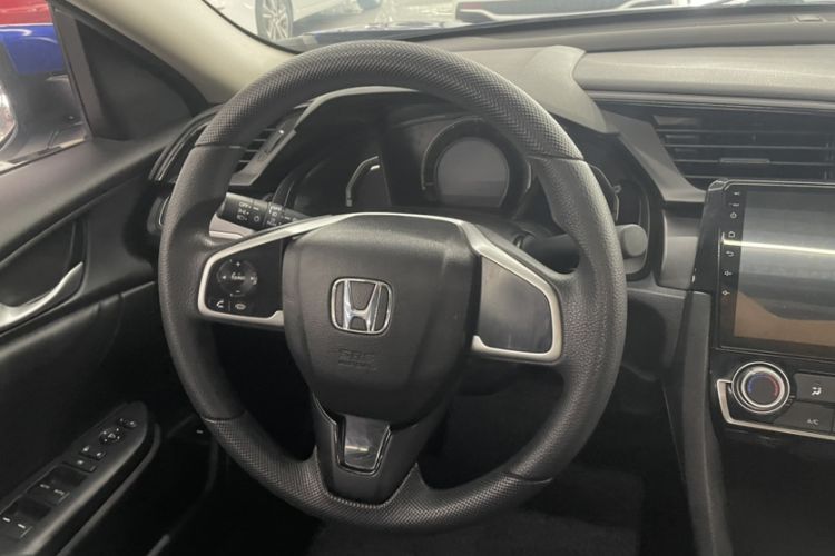 Used Honda Civic 2016 180TURBO CVT Comfort Version
