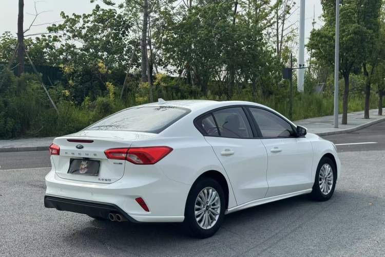 Used Ford Focus 2020 Sedan EcoBoost 180 Automatic Trend Edition
