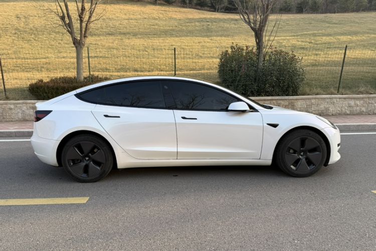 Used Tesla Model 3 2022 Rear-Wheel-Drive Version
