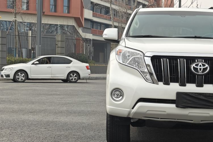 Used Toyota Prado 2016 2.7L Automatic Standard Edition
