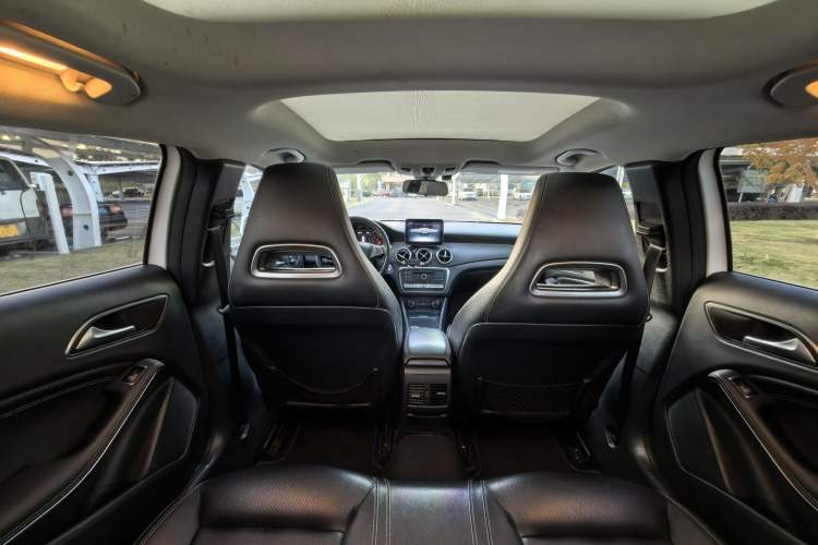 Used Mercedes-Benz GLA 2017 GLA 220 4MATIC Fashion Model