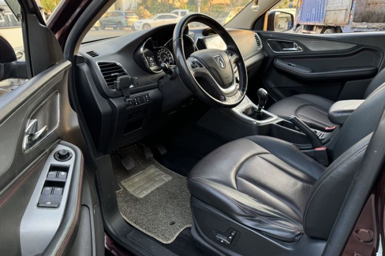 Used Baojun 560 2016 1.8L Manual Luxury Edition

