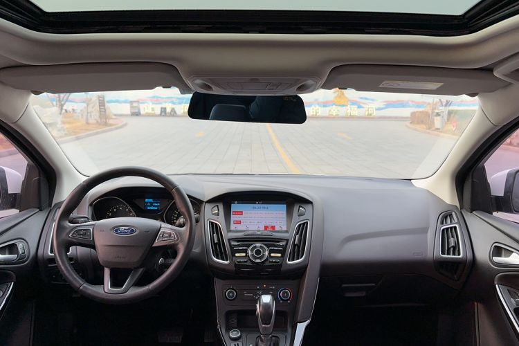 Used Ford Focus 2018 Sedan Classic 1.6L Automatic Trendy SmartDrive Edition