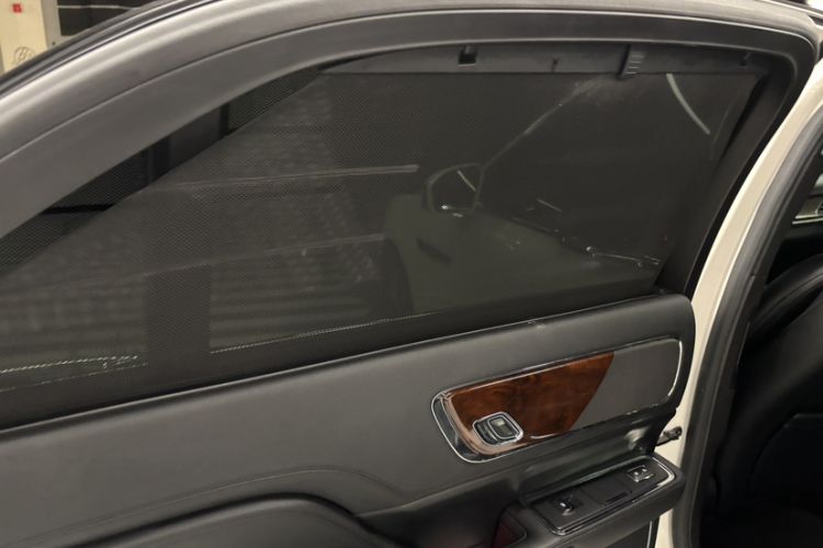 Used Lincoln Continental 2017 2.0T Two-Wheel-Drive Luxury Edition
