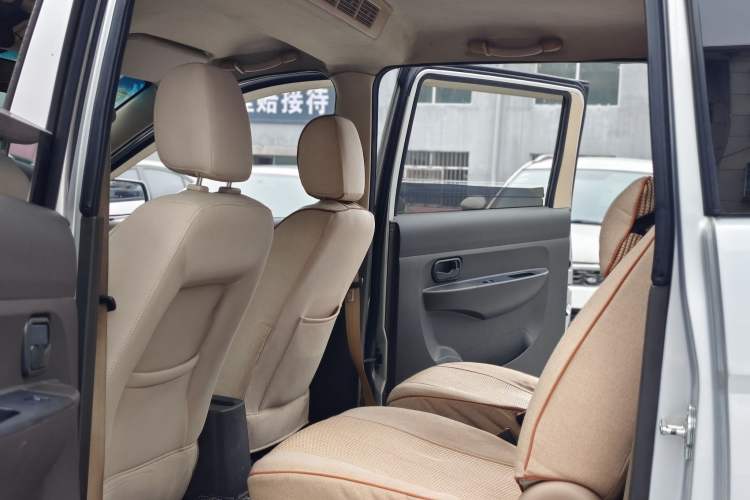 Used Wuling Hongguang 2015 1.5L S Base Model China IV
