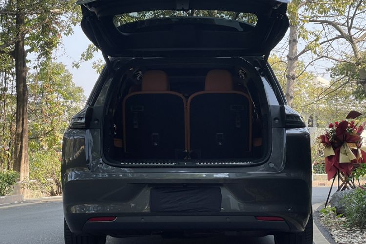 Used Li Auto L8 2023 Pro Model