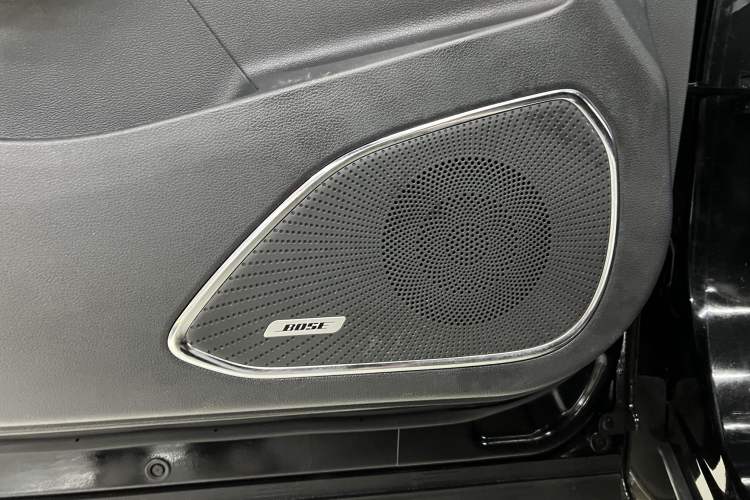 Used Hongqi HS5 2022 Revised Version 2.0T Smart Connect Flagship Edition
