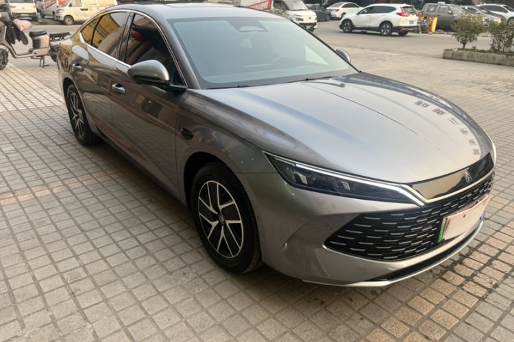 Used BYD Qin L 2025 DM-i Smart Drive 120KM Leading Model