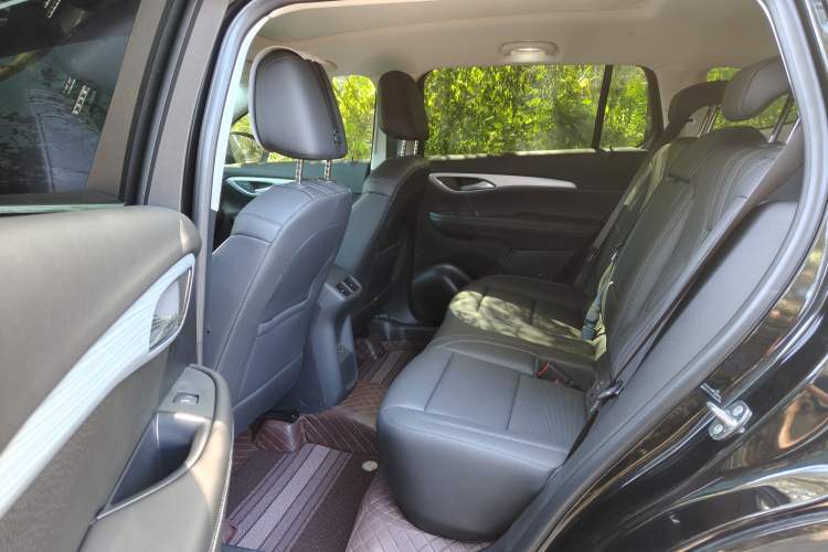 Used Buick Envision 2025 Encore Plus Four-Wheel Drive Avenir
