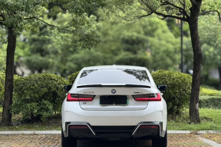 Used BMW i3 2022 eDrive 35 L
